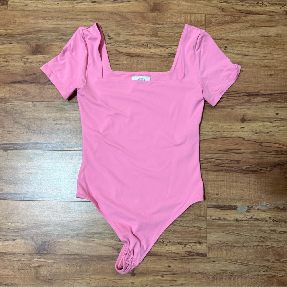 Babaton Pink Square Neck Short Sleeve Bodysuit
